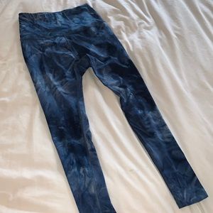 Gorgeous tie dye style barre3 + beyond yoga leggings size medium